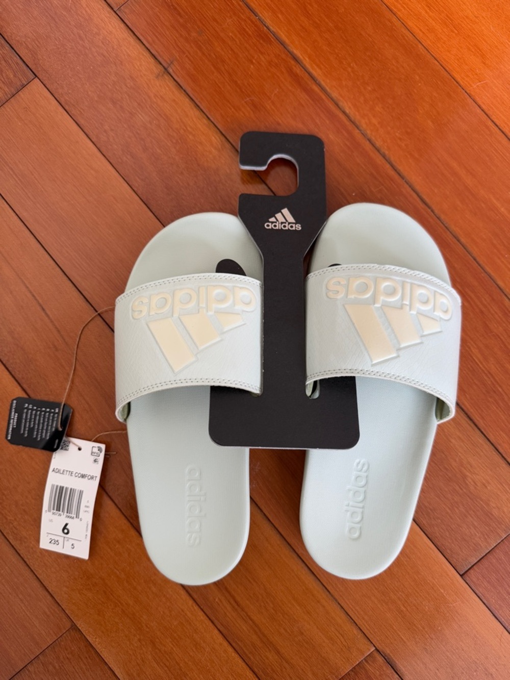 NWT Adidas Adilette Comfort Slides in Pale Mint - Picture 1 of 3